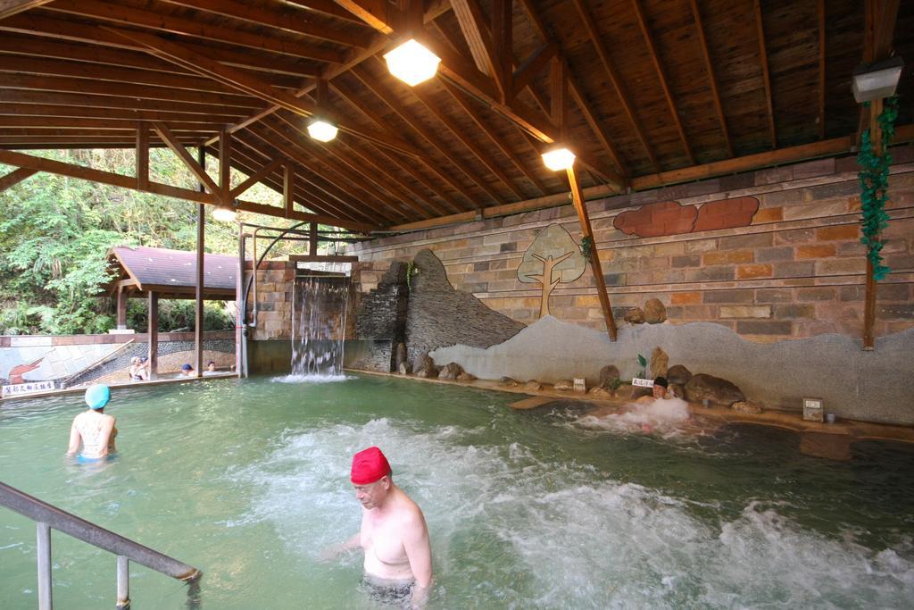 Jenq Yang Hotspring Hotel Renai Exterior photo
